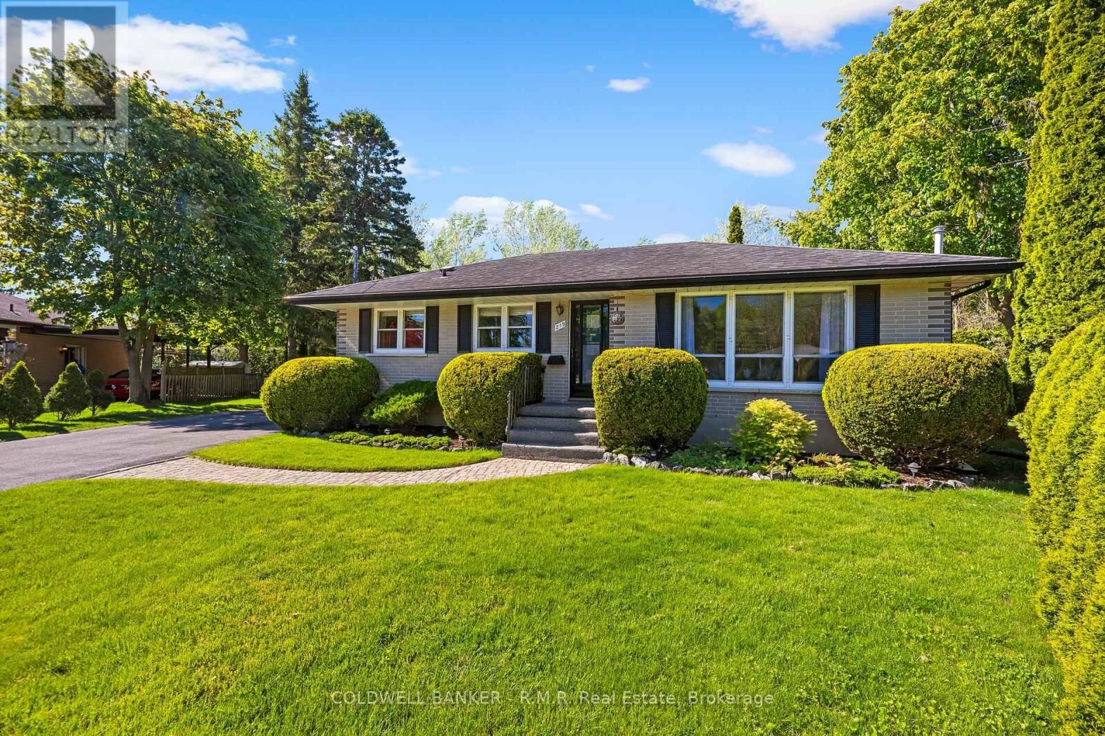 Property Photo:  219 Nickerson Drive  ON K9A 1A4 