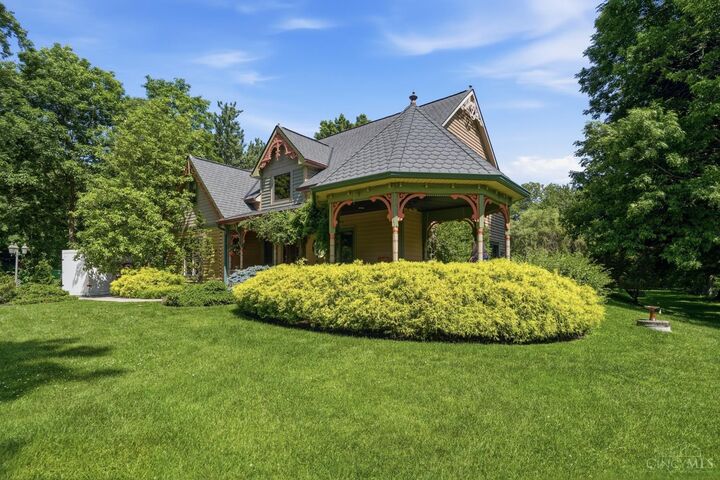 Property Photo:  6208 Snidercrest Drive  OH 45040 