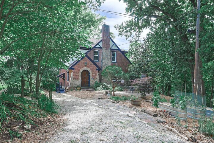 Property Photo: 1649 Robinson Circle OH 45223