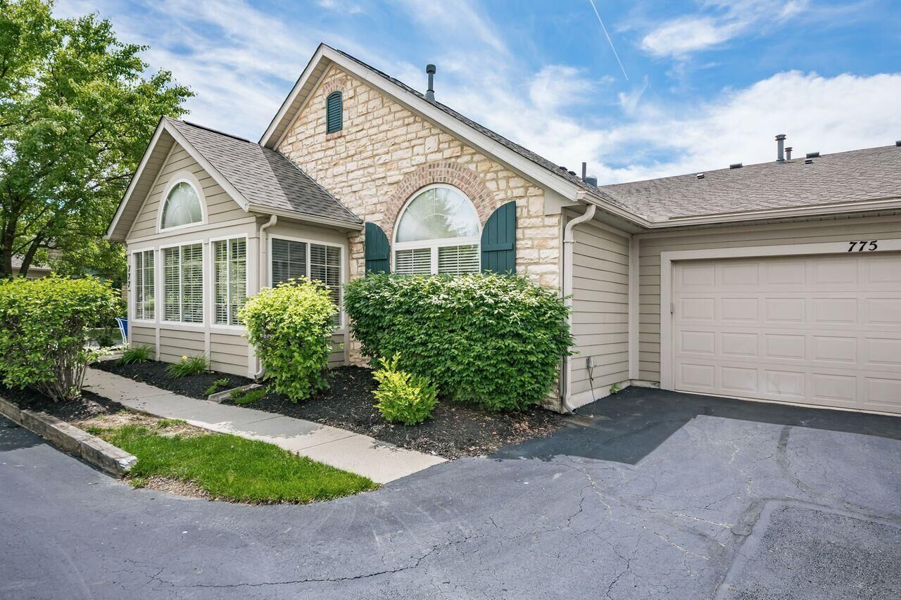 Property Photo: 775 Kingsmead Road OH 43082
