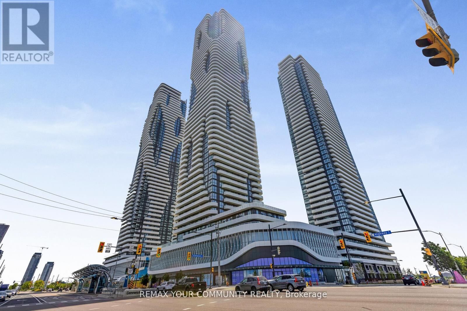Property Photo: 225 Commerce Street 4503 ON L4K 0R1