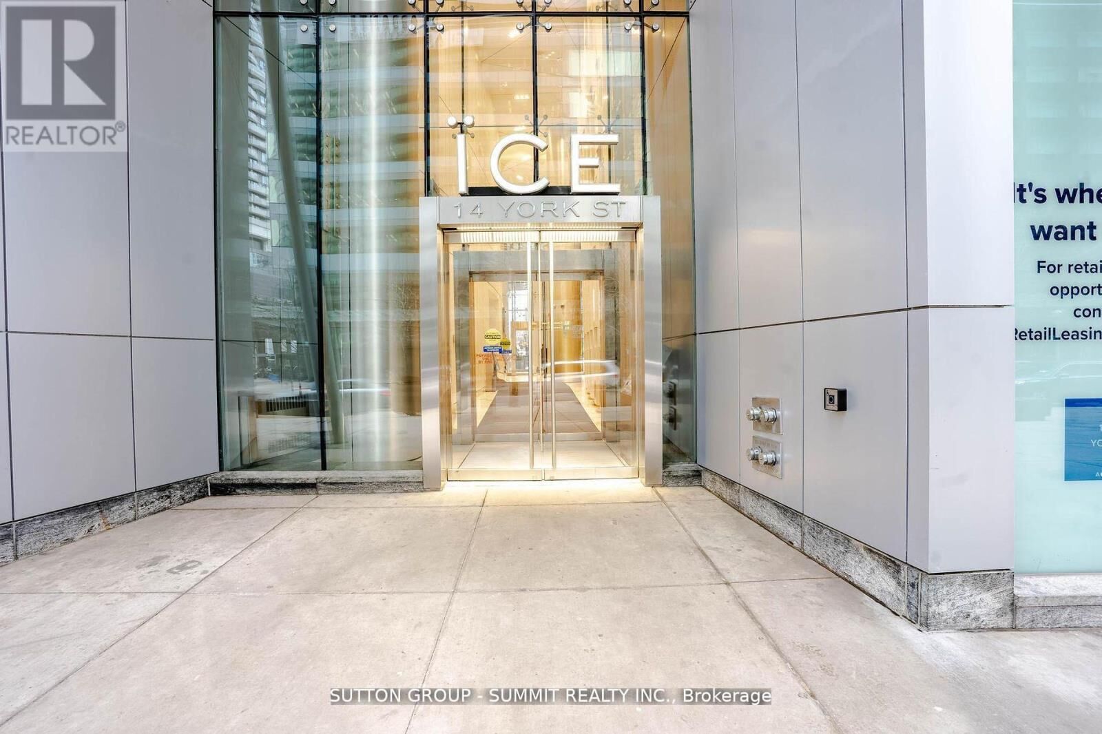 Property Photo:  14 York Street 1707  ON M5J 0A6 