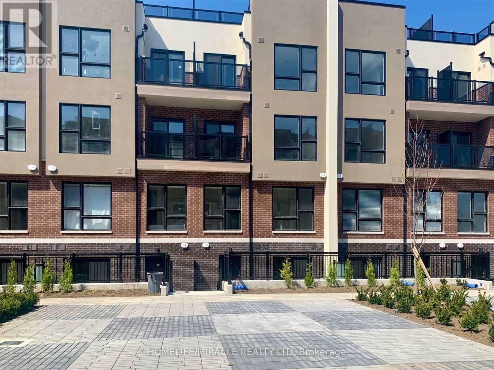 Property Photo:  8835 Sheppard Avenue  ON M1B 0E3 