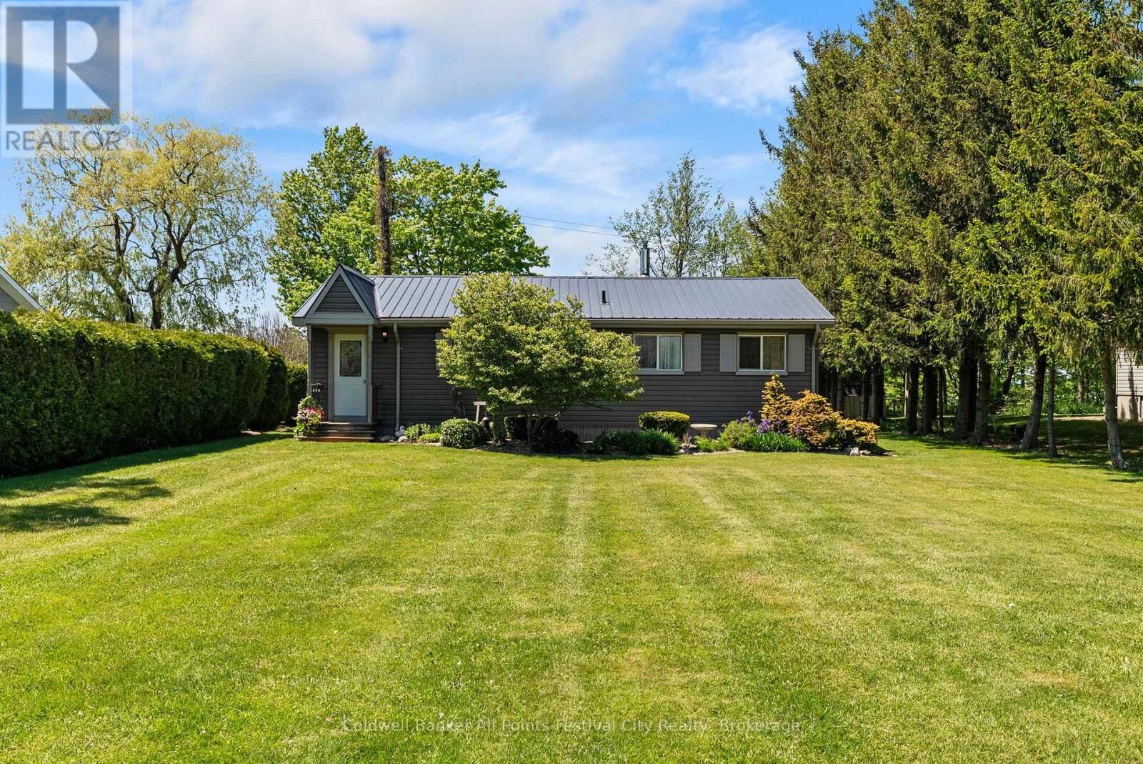 Property Photo: 85377 McDonald Lane ON N7A 3X9