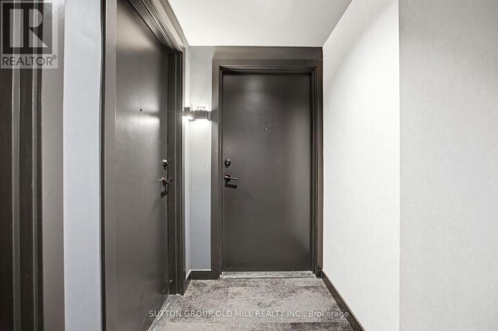 Property Photo: 689 The Queensway 329 ON M8Y 1L1