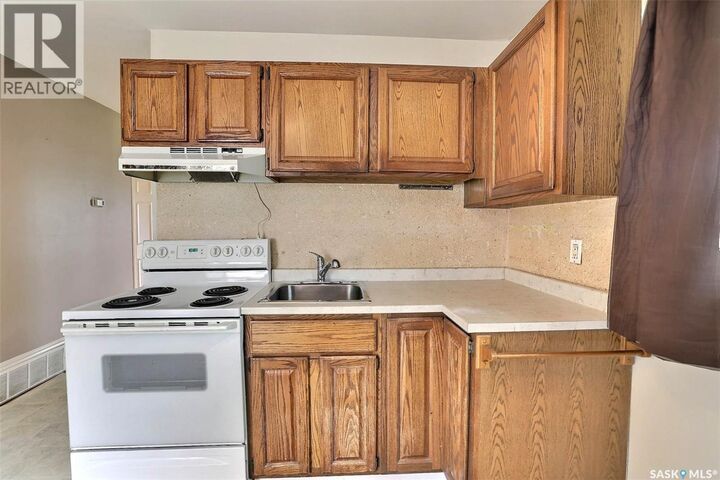 Photo de la propriété:  1834 Bond Street  SK S4N 1X9 
