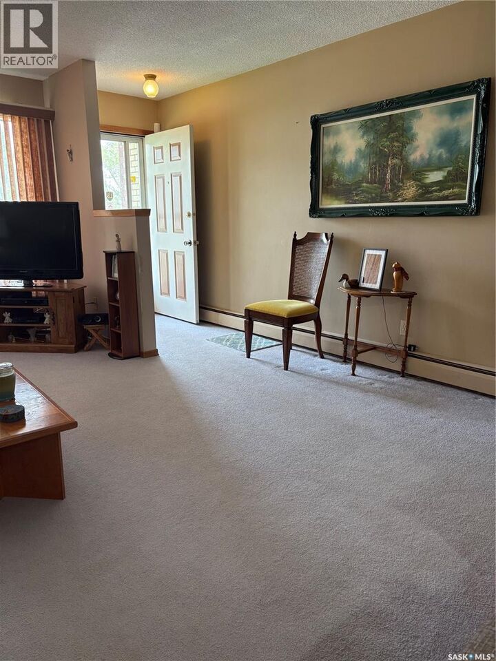 Property Photo: 1058 Montague Street SK S4T 3H5