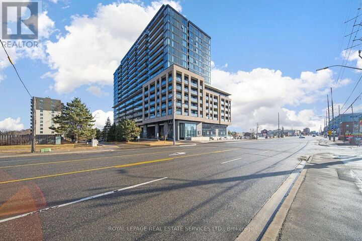 Property Photo: 86 Dundas Street East 1312 ON L5A 1W4