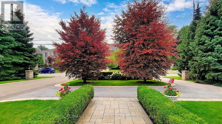 Property Photo:  9 Daleberry Place  ON M3B 2A5 