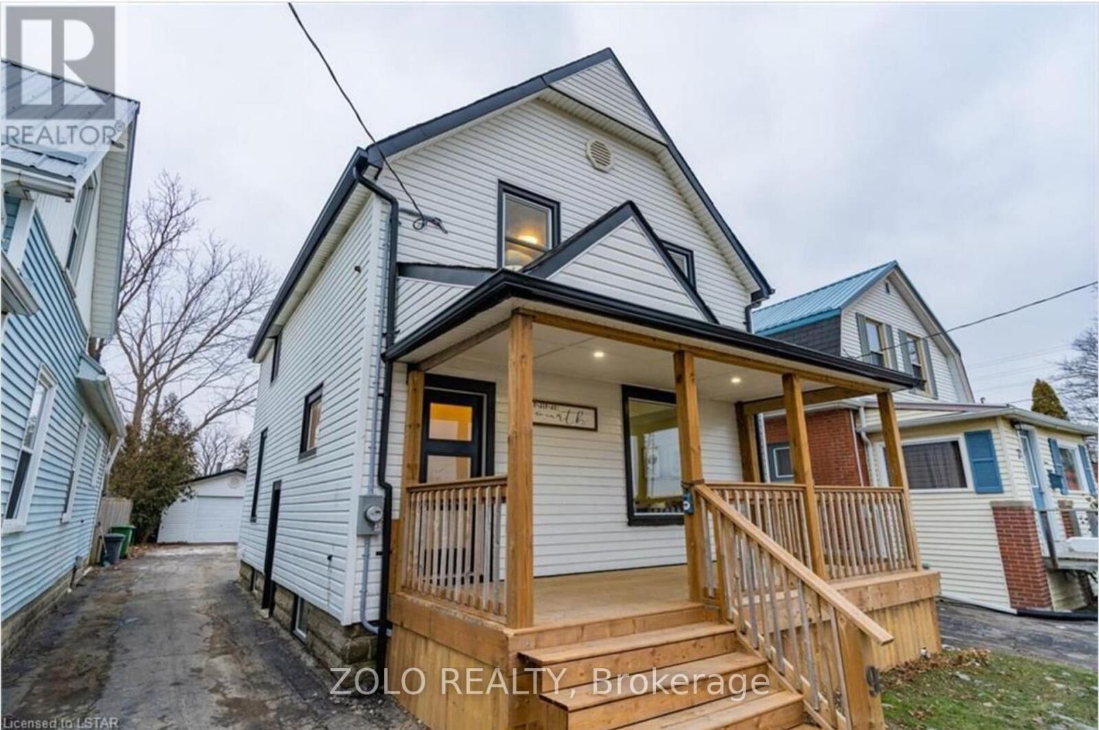 Property Photo:  9 Fourth Avenue  ON N5R 4G8 
