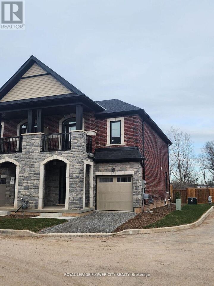 Property Photo: 7432 Baycrest Common ON L2G 3L9