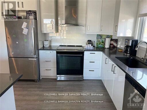 Property Photo:  860 Connaught Avenue  ON K2B 5M6 
