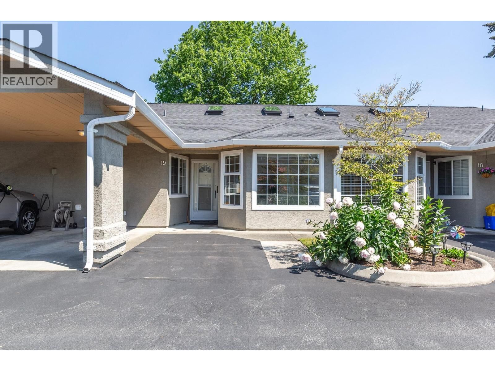 Property Photo:  12311 Cambie Road 19  BC V6V 1G5 