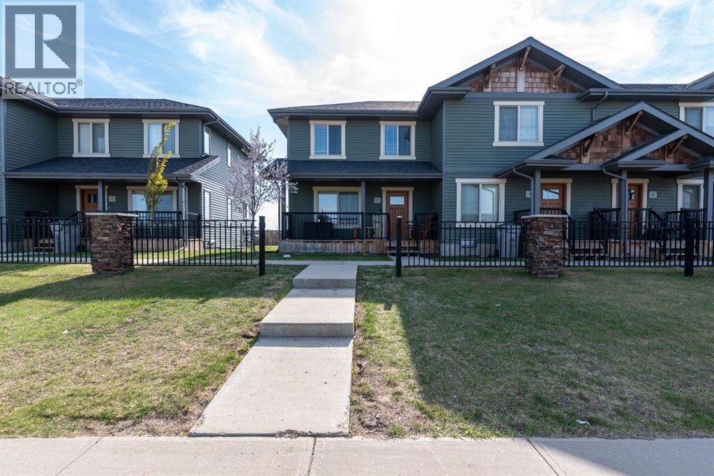 Property Photo:  3390 72 Avenue  AB T9V 3S4 