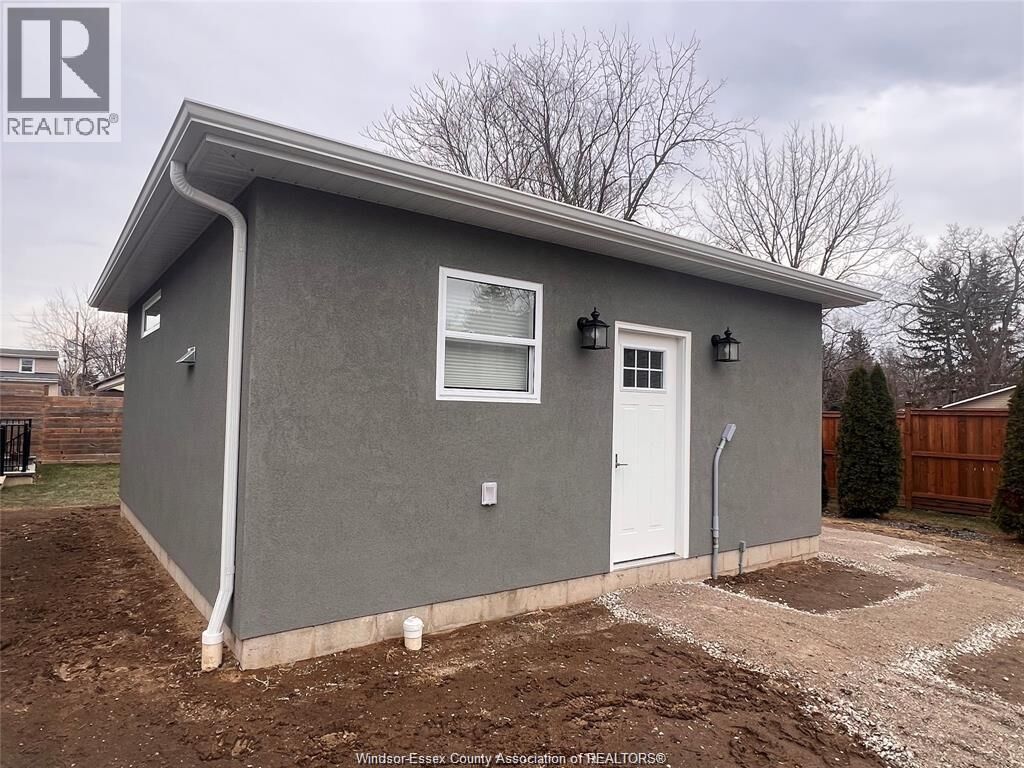 Property Photo:  89 Draper Adu  ON N0R 1G0 