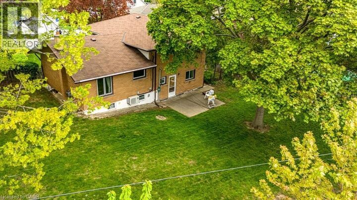 Photo de la propriété:  23 Keen Court  ON L8T 1W5 