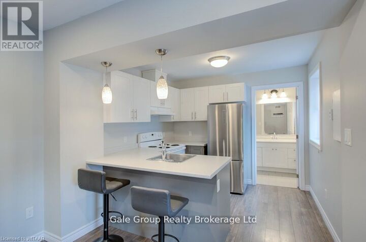 Property Photo: 519 Dundas Street 3 ON N4S 1C3