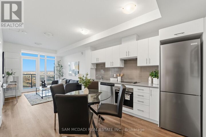 Property Photo:  461 Green Road 1012  ON L8E 5B4 