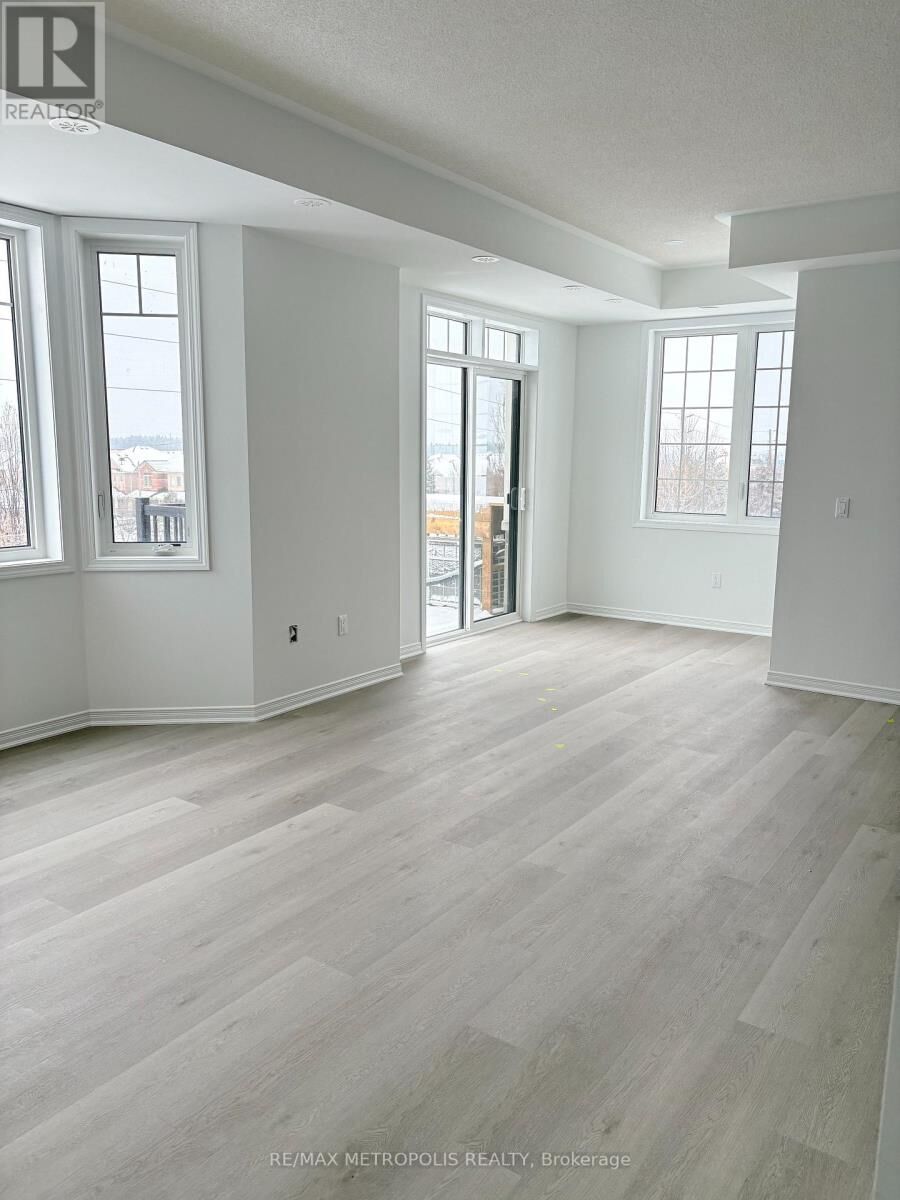 Property Photo: 4320 Ebenezer Road 3 ON L6P 2S3
