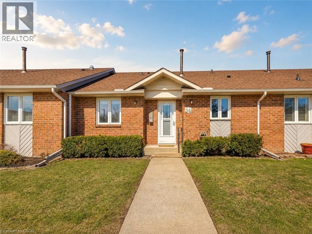 Property Photo: 122 Bunting Road 54 ON L2P 3X7