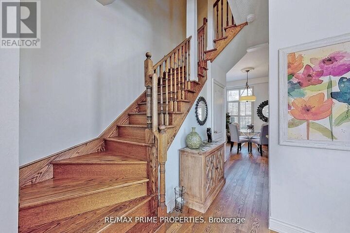Property Photo:  42 Cornell Meadows Avenue  ON L6B 1B6 
