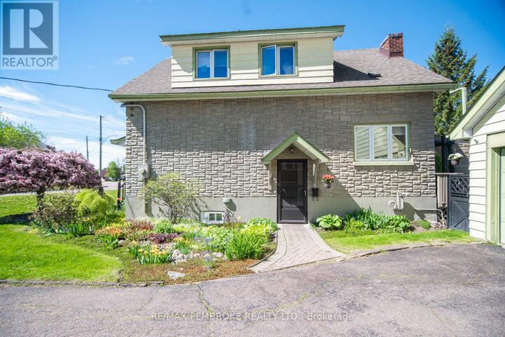 Property Photo:  554 Eganville Road  ON K8A 4E8 