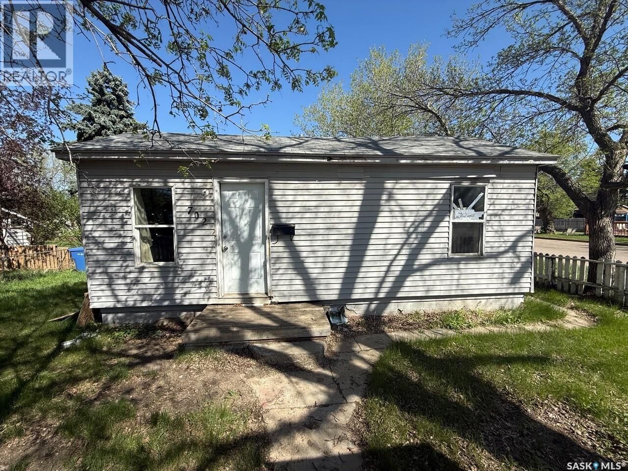 Property Photo: 702 101st Street SK S9A 0Z1