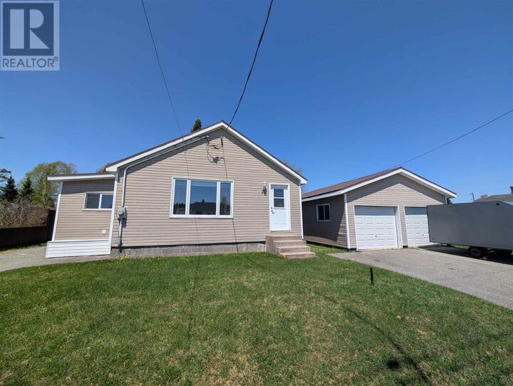 21 Joliet St — photo 1