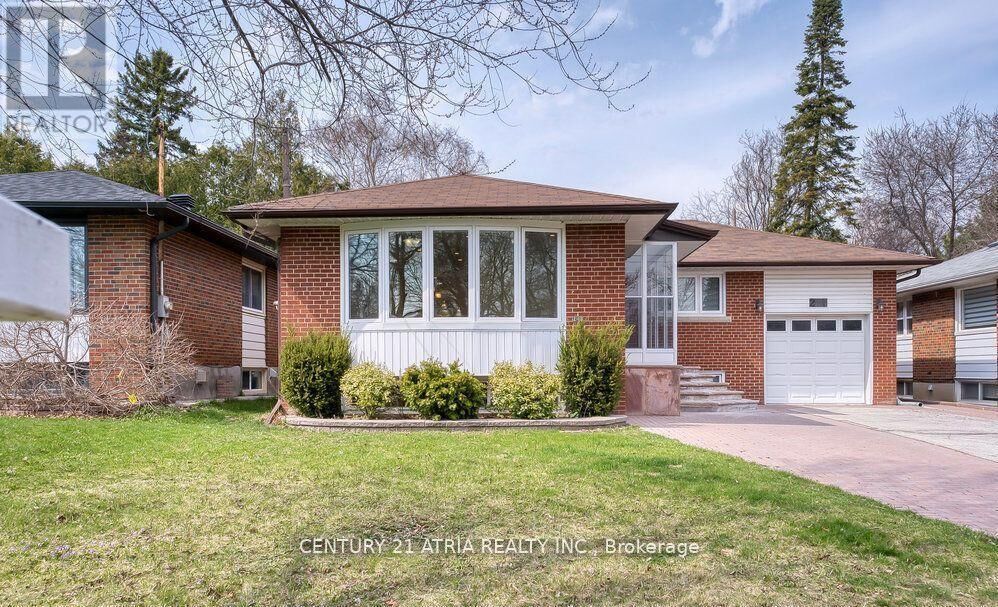 Property Photo:  243 Harrygan Crescent  ON L4C 4J2 