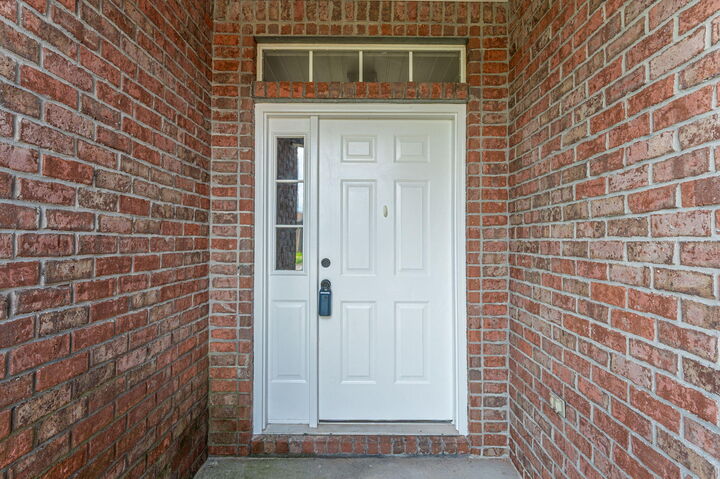Property Photo:  2070 Catline Circle  FL 32566 