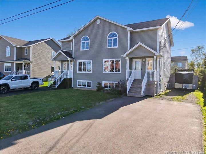 19 Naples Drive — photo 1