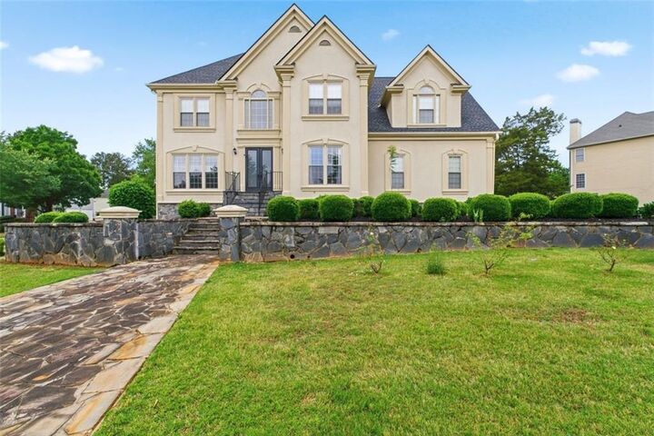 Property Photo: 253 Chestnut Lake Way GA 30047