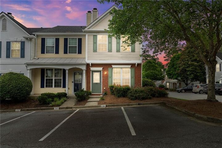 Property Photo:  318 Devonshire Drive  GA 30022 