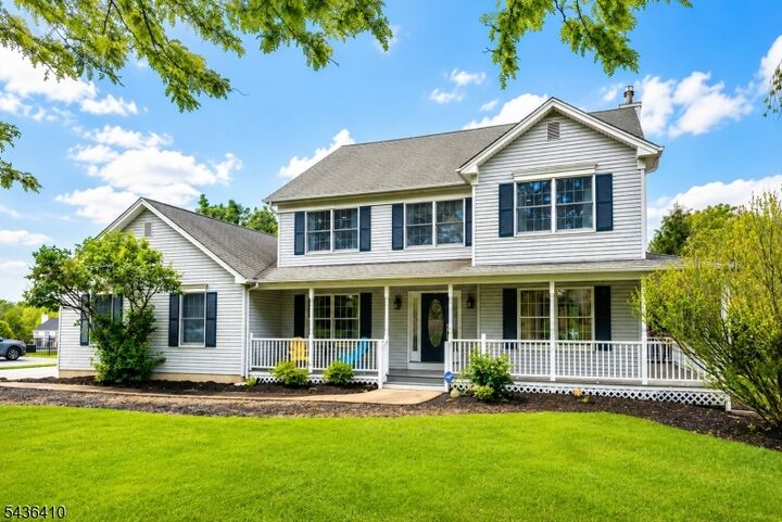 Property Photo:  13 Briarwood Rd  NJ 07853 