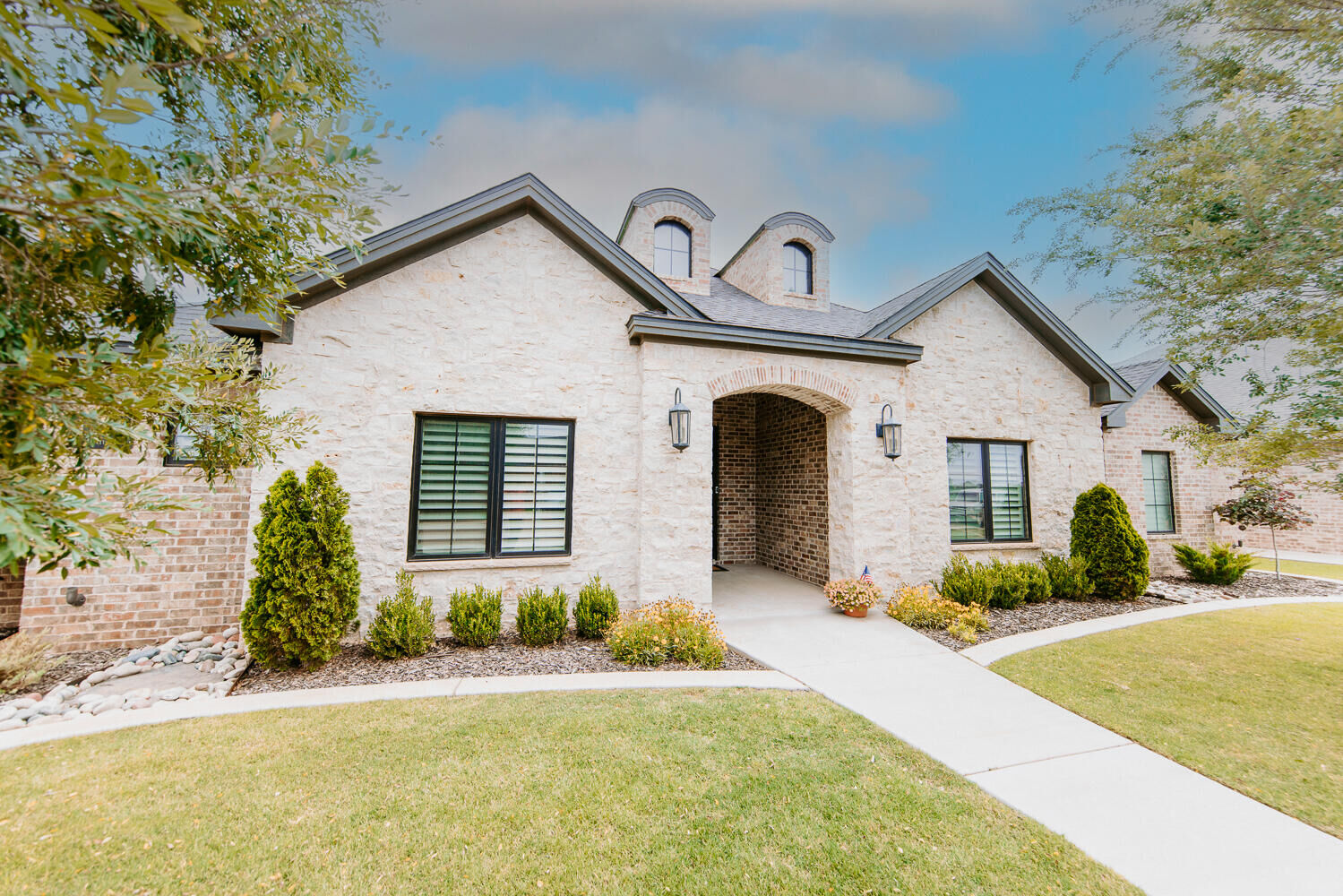 Property Photo:  1208 N 14th Place  TX 79382 