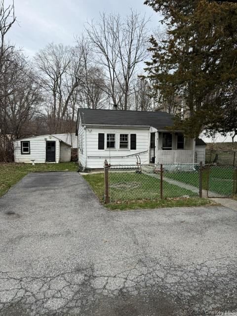 Property Photo:  4 Benview Road  NY 12538 