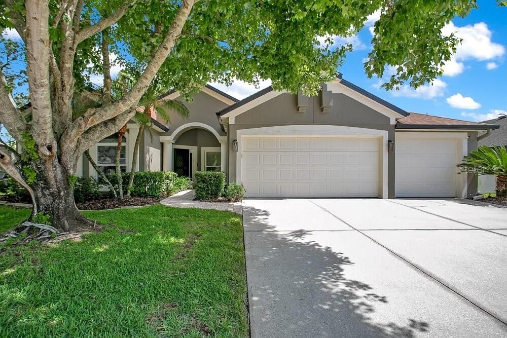 Property Photo:  2405 Blossomwood Drive  FL 32765 