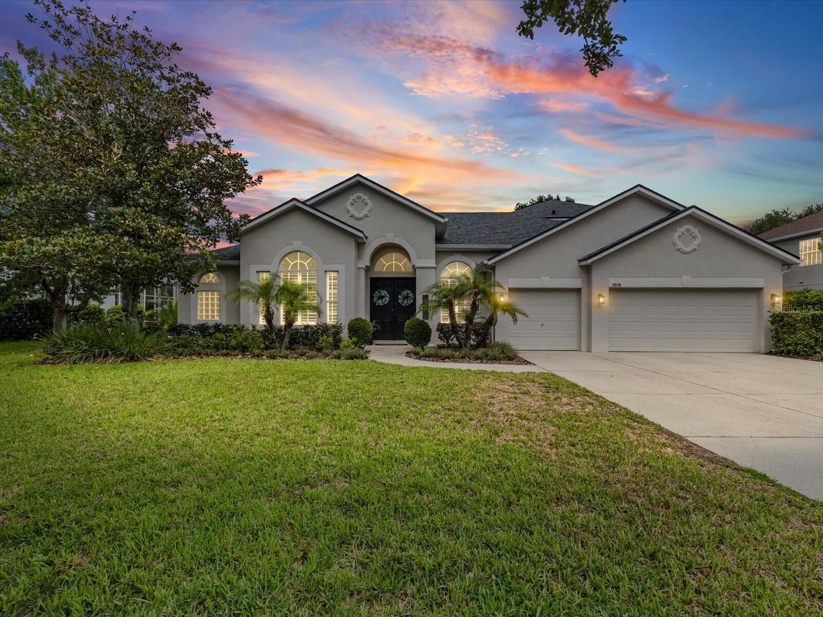 Property Photo:  19119 Larchmont Drive  FL 33556 
