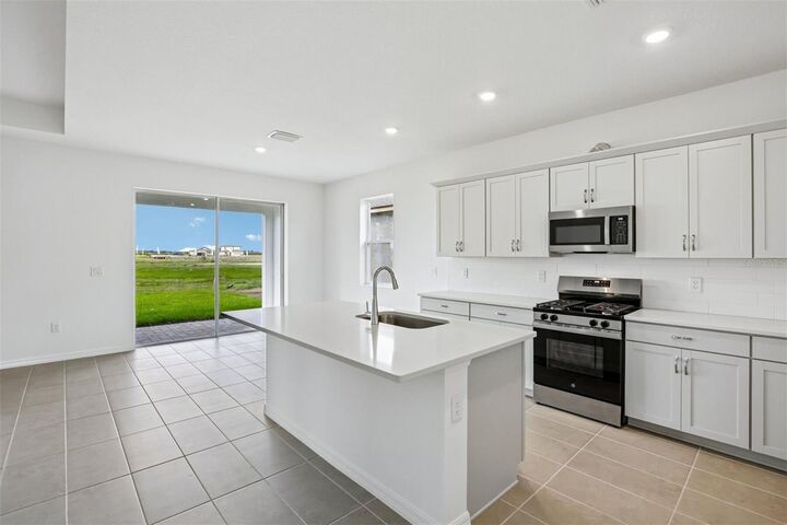Property Photo: 8725 Canard Cove FL 34221