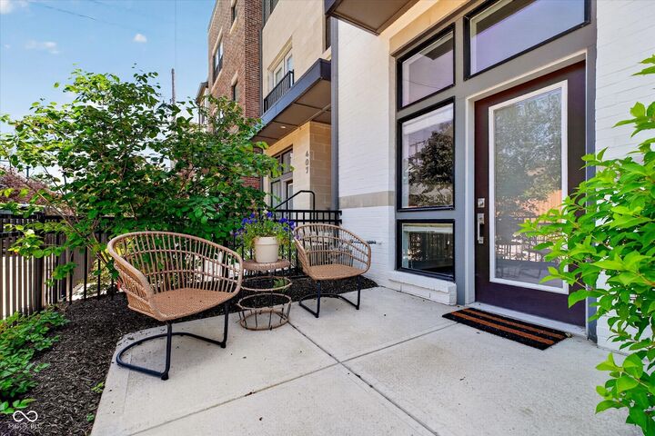 Property Photo:  405 E 19th Street  IN 46202 