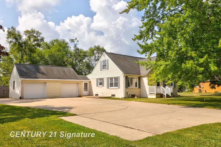 Property Photo: 4095 Shattuck Road MI 48603