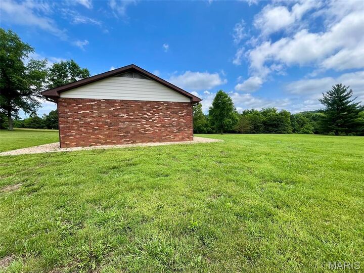 Property Photo:  577 County Road 614  MO 63755 