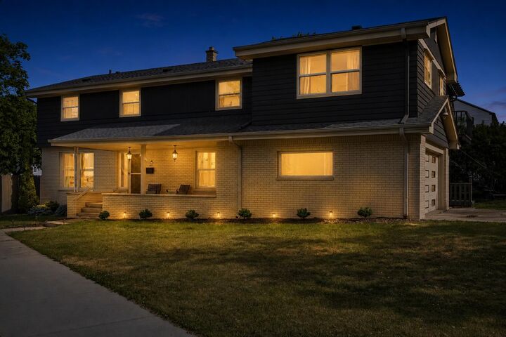 Property Photo:  9625 W Metcalf Pl  WI 53222 