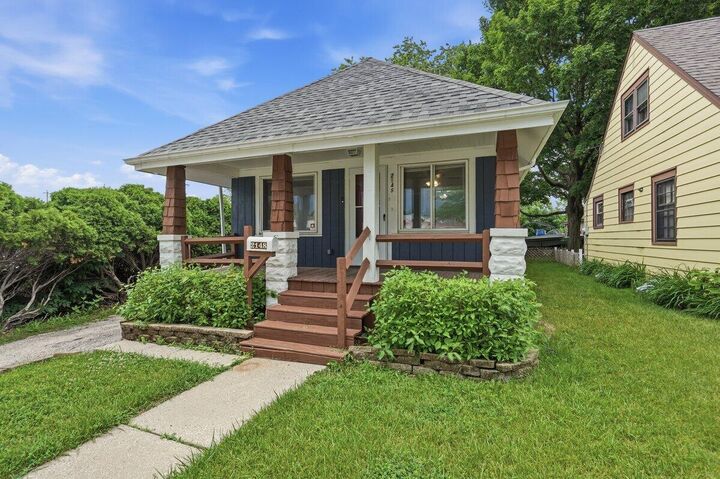 Property Photo:  2148 S 91st St  WI 53227 