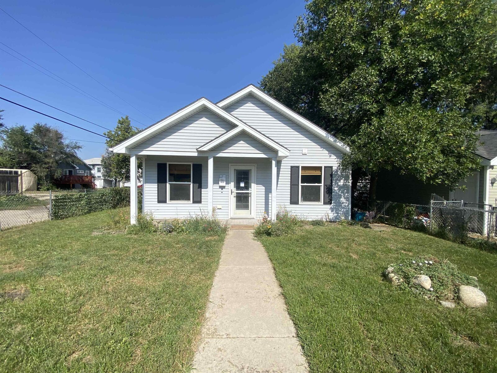 Property Photo:  1015 5th Ave  ND 58701 