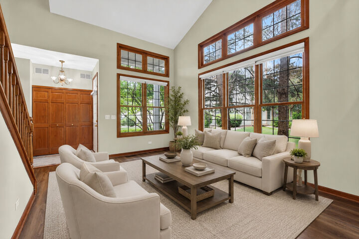 Property Photo:  1572 Treeline Court  IL 60565 