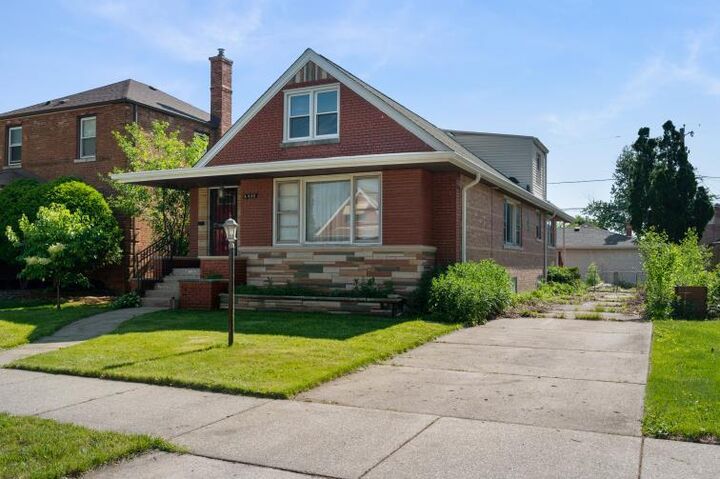 Property Photo:  8445 S Wolcott Avenue  IL 60620 