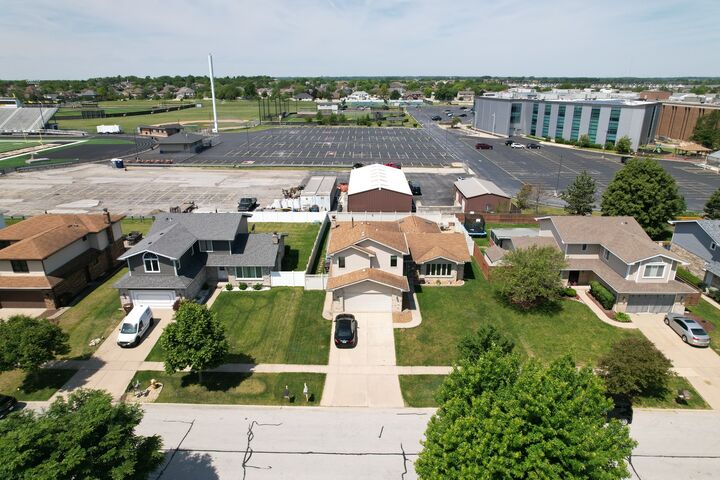 Property Photo:  17218 Shetland Drive  IL 60487 