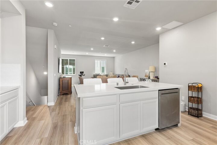 Property Photo: 1472 W Sunrise Lane CA 90732