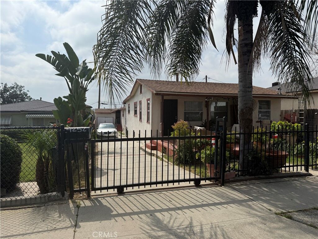 Property Photo:  4252 Blanchard  CA 90063 